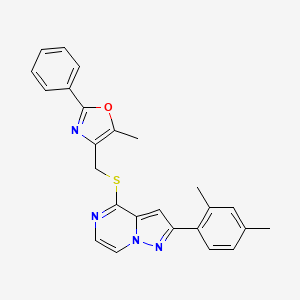 molecular formula C25H22N4OS B2389947 2-(2,4-Dimethylphenyl)-4-{[(5-methyl-2-phenyl-1,3-oxazol-4-yl)methyl]sulfanyl}pyrazolo[1,5-a]pyrazine CAS No. 1207012-56-3