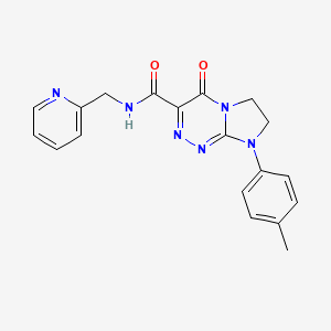 molecular formula C19H18N6O2 B2390331 4-オキソ-N-(ピリジン-2-イルメチル)-8-(p-トルイル)-4,6,7,8-テトラヒドロイミダゾ[2,1-c][1,2,4]トリアジン-3-カルボキサミド CAS No. 941889-91-4