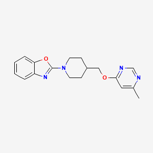 molecular formula C18H20N4O2 B2390635 2-(4-(((6-Methylpyrimidin-4-yl)oxy)methyl)piperidin-1-yl)benzo[d]oxazole CAS No. 2319640-30-5