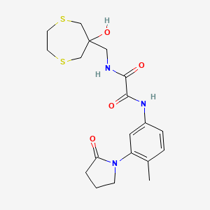 molecular formula C19H25N3O4S2 B2390940 N-[(6-Hydroxy-1,4-dithiepan-6-yl)methyl]-N'-[4-methyl-3-(2-oxopyrrolidin-1-yl)phenyl]oxamide CAS No. 2415568-92-0