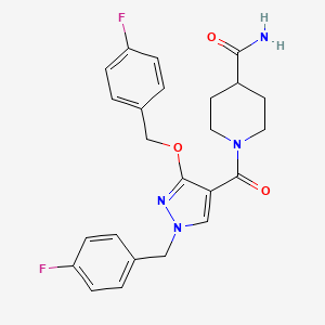 molecular formula C24H24F2N4O3 B2391680 1-(1-(4-fluorobenzyl)-3-((4-fluorobenzyl)oxy)-1H-pyrazole-4-carbonyl)piperidine-4-carboxamide CAS No. 1014069-05-6