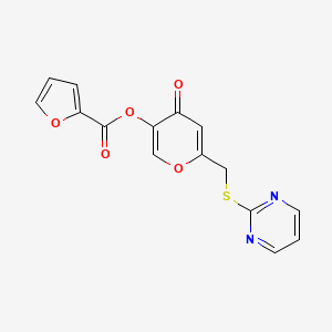 molecular formula C15H10N2O5S B2391873 [4-氧代-6-(嘧啶-2-基硫烷基甲基)吡喃-3-基]呋喃-2-羧酸酯 CAS No. 877637-83-7