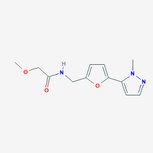 molecular formula C12H15N3O3 B2392122 2-Methoxy-N-[[5-(2-methylpyrazol-3-yl)furan-2-yl]methyl]acetamide CAS No. 2415542-89-9
