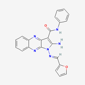 molecular formula C22H16N6O2 B2392286 （E）-2-氨基-1-（（呋喃-2-基亚甲基）氨基）-N-苯基-1H-吡咯并[2,3-b]喹喔啉-3-甲酰胺 CAS No. 586994-34-5