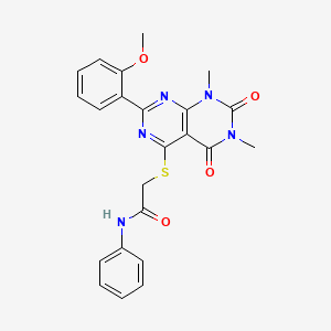 molecular formula C23H21N5O4S B2392699 2-((2-(2-methoxyphenyl)-6,8-dimethyl-5,7-dioxo-5,6,7,8-tetrahydropyrimido[4,5-d]pyrimidin-4-yl)thio)-N-phenylacetamide CAS No. 893913-43-4