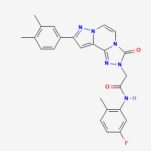 2-[11-(3,4-dimethylphenyl)-5-oxo-3,4,6,9,10-pentazatricyclo[7.3.0.02,6]dodeca-1(12),2,7,10-tetraen-4-yl]-N-(5-fluoro-2-methylphenyl)acetamide