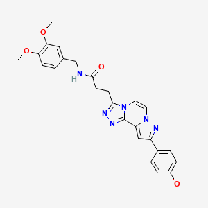 molecular formula C26H26N6O4 B2393300 N-[(3,4-二甲氧基苯基)甲基]-3-[11-(4-甲氧基苯基)-3,4,6,9,10-五氮杂三环[7.3.0.02,6]十二-1(12),2,4,7,10-五烯-5-基]丙酰胺 CAS No. 1207051-83-9