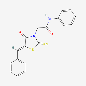 molecular formula C18H14N2O2S2 B2393482 (Z)-2-(5-benzylidene-4-oxo-2-thioxothiazolidin-3-yl)-N-phenylacetamide CAS No. 1421342-18-8