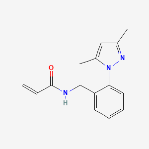 molecular formula C15H17N3O B2393563 N-[[2-(3,5-Dimethylpyrazol-1-yl)phenyl]methyl]prop-2-enamide CAS No. 2411294-00-1