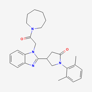 molecular formula C27H32N4O2 B2394092 4-[1-(2-Azaperhydroepinyl-2-oxoethyl)benzimidazol-2-yl]-1-(2,6-dimethylphenyl) pyrrolidin-2-one CAS No. 915188-58-8