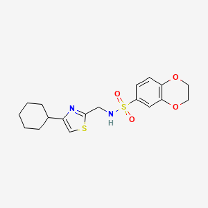 molecular formula C18H22N2O4S2 B2394939 N-((4-cyclohexylthiazol-2-yl)methyl)-2,3-dihydrobenzo[b][1,4]dioxine-6-sulfonamide CAS No. 2034541-75-6
