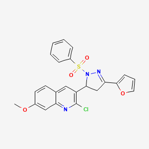 molecular formula C23H18ClN3O4S B2395848 3-[1-(benzenesulfonyl)-3-(furan-2-yl)-4,5-dihydro-1H-pyrazol-5-yl]-2-chloro-7-methoxyquinoline CAS No. 864925-19-9