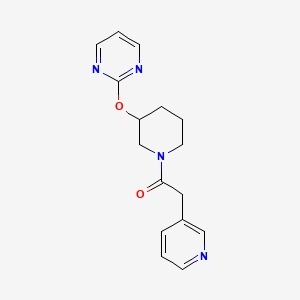 molecular formula C16H18N4O2 B2396457 2-(Pyridin-3-yl)-1-(3-(pyrimidin-2-yloxy)piperidin-1-yl)ethanone CAS No. 2034272-75-6