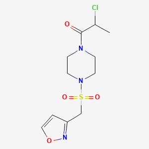 molecular formula C11H16ClN3O4S B2396661 2-Chloro-1-[4-(1,2-oxazol-3-ylmethylsulfonyl)piperazin-1-yl]propan-1-one CAS No. 2411195-10-1