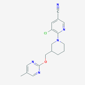5-Chloro-6-[3-[(5-methylpyrimidin-2-yl)oxymethyl]piperidin-1-yl]pyridine-3-carbonitrile