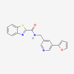 molecular formula C18H13N3O2S B2398623 N-((5-(furan-2-yl)pyridin-3-yl)methyl)benzo[d]thiazole-2-carboxamide CAS No. 2034340-12-8