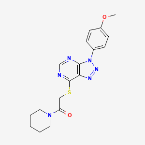 molecular formula C18H20N6O2S B2398800 2-[3-(4-Methoxyphenyl)triazolo[4,5-d]pyrimidin-7-yl]sulfanyl-1-piperidin-1-ylethanone CAS No. 863460-67-7