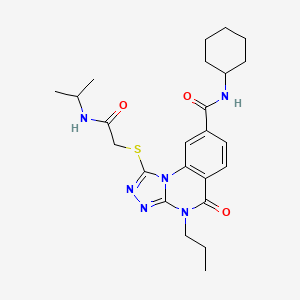 molecular formula C24H32N6O3S B2399631 N-シクロヘキシル-5-オキソ-1-({[(プロパン-2-イル)カルバモイル]メチル}スルファニル)-4-プロピル-4H,5H-[1,2,4]トリアゾロ[4,3-a]キナゾリン-8-カルボキサミド CAS No. 1105231-83-1