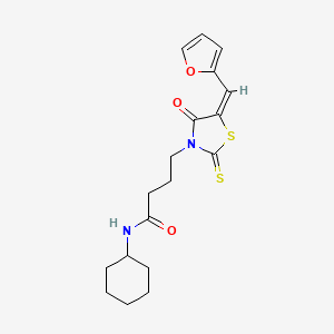 (E)-N-cyclohexyl-4-(5-(furan-2-ylmethylene)-4-oxo-2-thioxothiazolidin-3-yl)butanamide