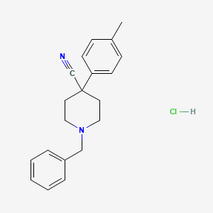 molecular formula C20H23ClN2 B2400478 1-苄基-4-(4-甲基苯基)哌啶-4-腈盐酸盐 CAS No. 106386-27-0