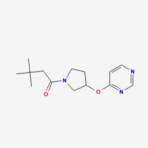 molecular formula C14H21N3O2 B2400554 3,3-Dimethyl-1-(3-(pyrimidin-4-yloxy)pyrrolidin-1-yl)butan-1-one CAS No. 2034501-41-0