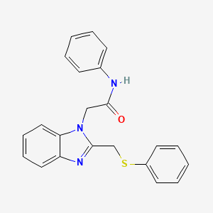 molecular formula C22H19N3OS B2402015 N-Phenyl-2-(2-((phenylsulfanyl)methyl)-1H-1,3-benzimidazol-1-yl)acetamide CAS No. 339100-65-1