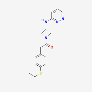 molecular formula C18H22N4OS B2402027 2-[4-(Propan-2-ylsulfanyl)phenyl]-1-{3-[(pyridazin-3-yl)amino]azetidin-1-yl}ethan-1-one CAS No. 2097917-46-7