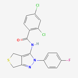 molecular formula C18H12Cl2FN3OS B2402100 2,4-二氯-N-(2-(4-氟苯基)-4,6-二氢-2H-噻吩并[3,4-c]吡唑-3-基)苯甲酰胺 CAS No. 450343-08-5