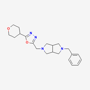 molecular formula C21H28N4O2 B2402611 2-[(2-Benzyl-1,3,3a,4,6,6a-hexahydropyrrolo[3,4-c]pyrrol-5-yl)methyl]-5-(oxan-4-yl)-1,3,4-oxadiazole CAS No. 2380096-85-3