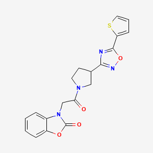 3-(2-oxo-2-(3-(5-(thiophen-2-yl)-1,2,4-oxadiazol-3-yl)pyrrolidin-1-yl)ethyl)benzo[d]oxazol-2(3H)-one