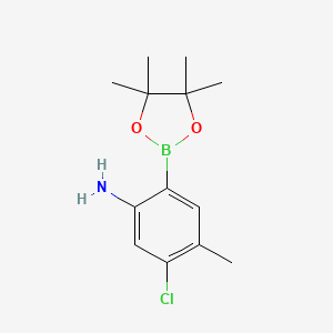 5-Chloro-4-methyl-2-(tetramethyl-1,3,2-dioxaborolan-2-yl)aniline