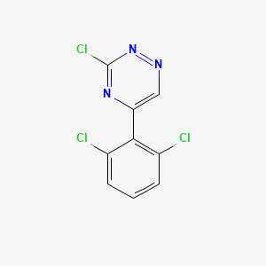 molecular formula C9H4Cl3N3 B2404381 3-氯-5-(2,6-二氯苯基)-1,2,4-三嗪 CAS No. 1203605-10-0