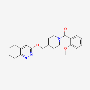 B2404472 (2-Methoxyphenyl)(4-(((5,6,7,8-tetrahydrocinnolin-3-yl)oxy)methyl)piperidin-1-yl)methanone CAS No. 2320464-72-8