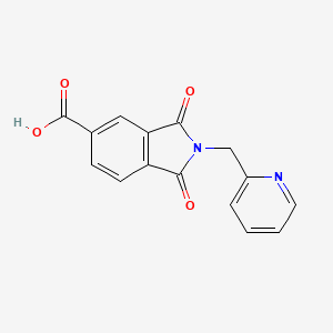 molecular formula C15H10N2O4 B2405783 1,3-dioxo-2-(pyridin-2-ylmethyl)-2,3-dihydro-1H-isoindole-5-carboxylic acid CAS No. 356578-53-5