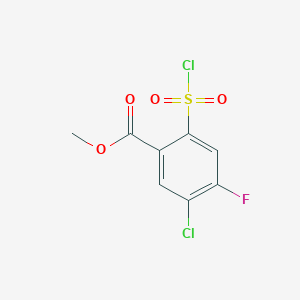 molecular formula C8H5Cl2FO4S B2405831 Methyl 5-chloro-2-chlorosulfonyl-4-fluorobenzoate CAS No. 2166028-34-6