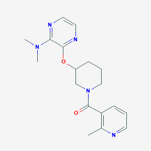 molecular formula C18H23N5O2 B2405865 (3-((3-(ジメチルアミノ)ピラジン-2-イル)オキシ)ピペリジン-1-イル)(2-メチルピリジン-3-イル)メタノン CAS No. 2034583-14-5