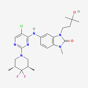 molecular formula C24H31ClF2N6O2 B2406010 5-[[2-[(3~{S},5~{R})-4,4-bis(fluoranyl)-3,5-dimethyl-piperidin-1-yl]-5-chloranyl-pyrimidin-4-yl]amino]-1-methyl-3-(3-methyl-3-oxidanyl-butyl)benzimidazol-2-one CAS No. 2253878-44-1