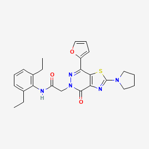 N-(2,6-diethylphenyl)-2-(7-(furan-2-yl)-4-oxo-2-(pyrrolidin-1-yl)thiazolo[4,5-d]pyridazin-5(4H)-yl)acetamide