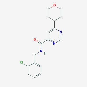 molecular formula C17H18ClN3O2 B2407728 N-[(2-Chlorophenyl)methyl]-6-(oxan-4-yl)pyrimidine-4-carboxamide CAS No. 2415631-40-0