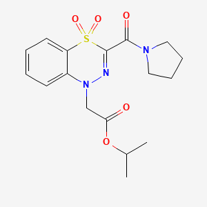 molecular formula C17H21N3O5S B2408275 isopropyl 2-(4,4-dioxido-3-(pyrrolidine-1-carbonyl)-1H-benzo[e][1,3,4]thiadiazin-1-yl)acetate CAS No. 1251550-61-4