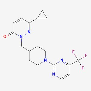 molecular formula C18H20F3N5O B2408370 6-シクロプロピル-2-({1-[4-(トリフルオロメチル)ピリミジン-2-イル]ピペリジン-4-イル}メチル)-2,3-ジヒドロピリダジン-3-オン CAS No. 2097861-76-0