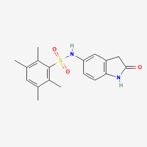 molecular formula C18H20N2O3S B2408665 2,3,5,6-tetramethyl-N-(2-oxoindolin-5-yl)benzenesulfonamide CAS No. 921773-23-1