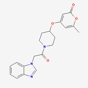 molecular formula C20H21N3O4 B2409098 4-((1-(2-(1H-benzo[d]imidazol-1-yl)acetyl)piperidin-4-yl)oxy)-6-methyl-2H-pyran-2-one CAS No. 1798513-09-3