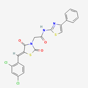 molecular formula C21H13Cl2N3O3S2 B2409657 2-[(5Z)-5-[(2,4-dichlorophenyl)methylidene]-2,4-dioxo-1,3-thiazolidin-3-yl]-N-(4-phenyl-1,3-thiazol-2-yl)acetamide CAS No. 299955-33-2