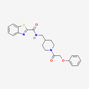 molecular formula C22H23N3O3S B2409675 N-((1-(2-苯氧基乙酰基)哌啶-4-基)甲基)苯并[d]噻唑-2-羧酰胺 CAS No. 1235656-83-3