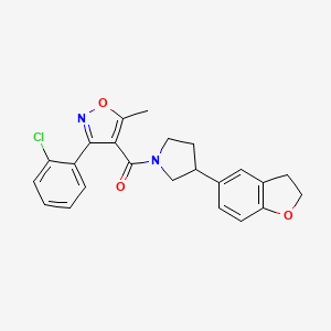 molecular formula C23H21ClN2O3 B2409754 3-(2-Chlorophenyl)-4-[3-(2,3-dihydro-1-benzofuran-5-yl)pyrrolidine-1-carbonyl]-5-methyl-1,2-oxazole CAS No. 2097917-67-2