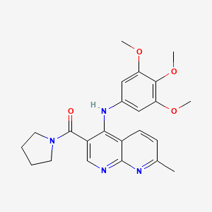 molecular formula C23H26N4O4 B2409834 (7-Methyl-4-((3,4,5-trimethoxyphenyl)amino)-1,8-naphthyridin-3-yl)(pyrrolidin-1-yl)methanone CAS No. 1251626-46-6