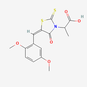 molecular formula C15H15NO5S2 B2410041 2-[(5E)-5-[(2,5-二甲氧基苯基)亚甲基]-4-氧代-2-硫代亚甲基-1,3-噻唑烷-3-基]丙酸 CAS No. 463333-89-3