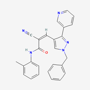 molecular formula C26H21N5O B2410205 (Z)-3-(1-Benzyl-3-pyridin-3-ylpyrazol-4-yl)-2-cyano-N-(2-methylphenyl)prop-2-enamide CAS No. 1007183-44-9