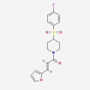 molecular formula C18H18FNO4S B2411436 (E)-1-(4-((4-fluorophenyl)sulfonyl)piperidin-1-yl)-3-(furan-2-yl)prop-2-en-1-one CAS No. 1798398-29-4